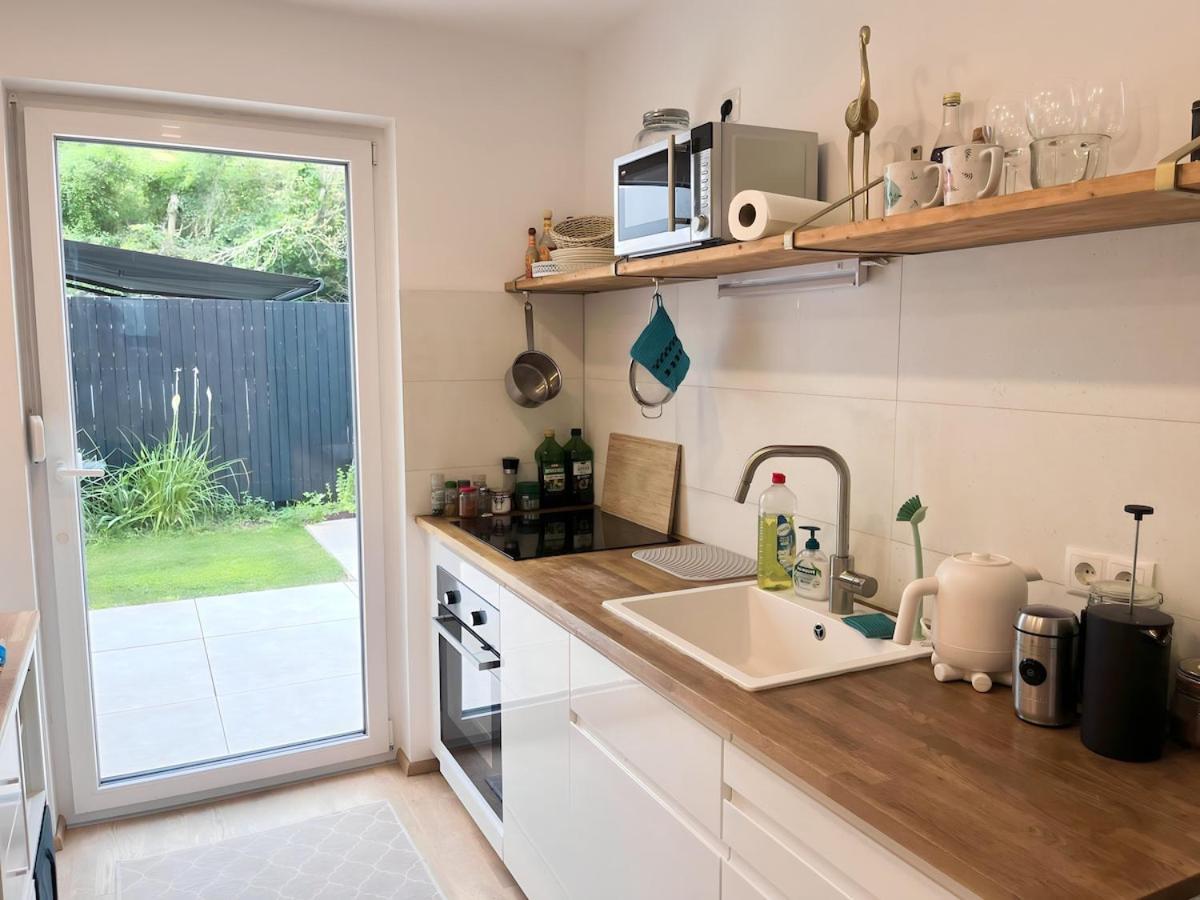 Appartement Mit Privatgarten & Salzwasserpool