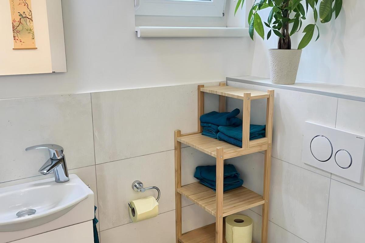 Mit Privatgarten & Salzwasserpool * Wenen