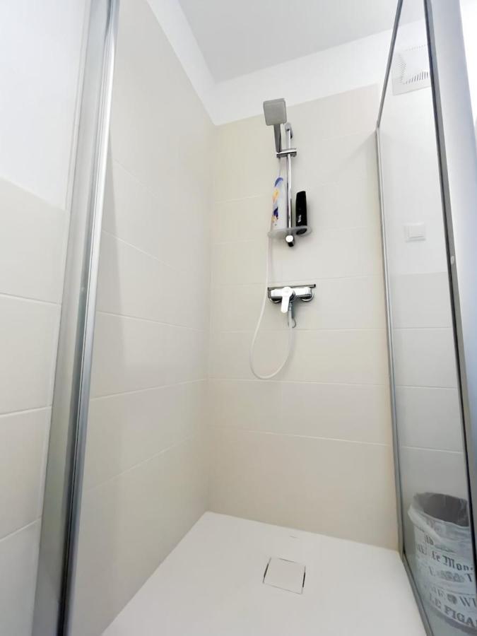 Appartement Mit Privatgarten & Salzwasserpool Wenen